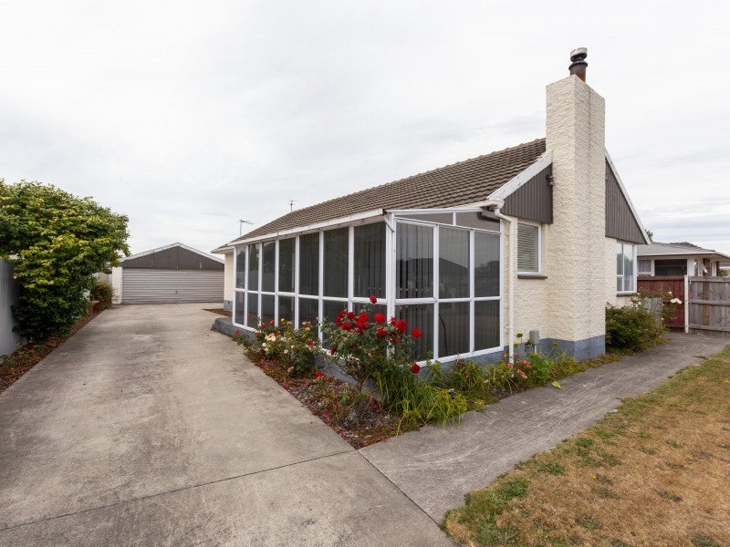 25 Dunstan Crescent, Hornby, Christchurch - Carousel 1