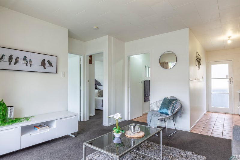 4/6 Opoia Road, Hamilton East, Hamilton - Carousel 1