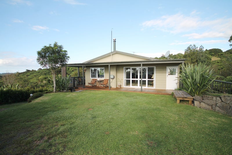 879 Ponga Road, Papakura - Carousel 1