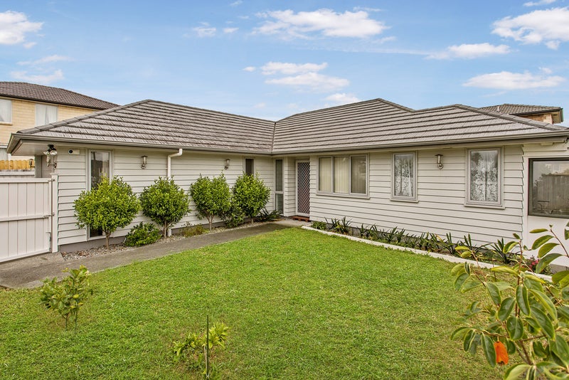 218 Hill Road, The Gardens, Auckland - Carousel 1