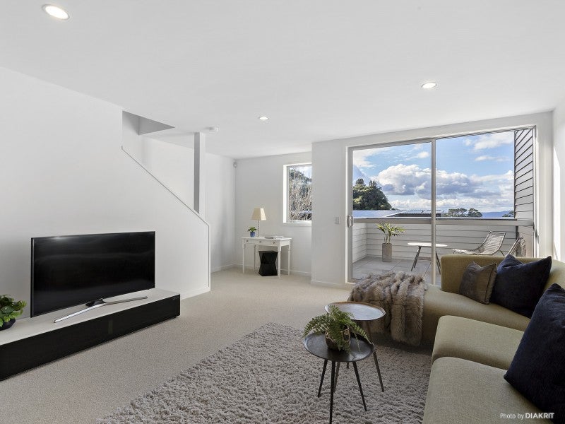 14/27 The Rigi, Northland, Wellington - Carousel 1