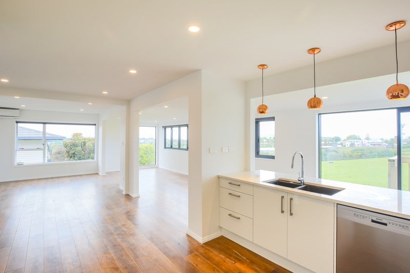 228A Gowing Drive, Meadowbank, Auckland - Carousel 1