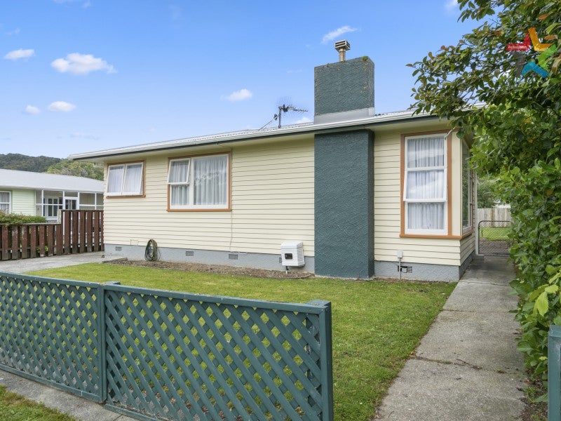 15 Momona Street, Wainuiomata, Lower Hutt - Carousel 17