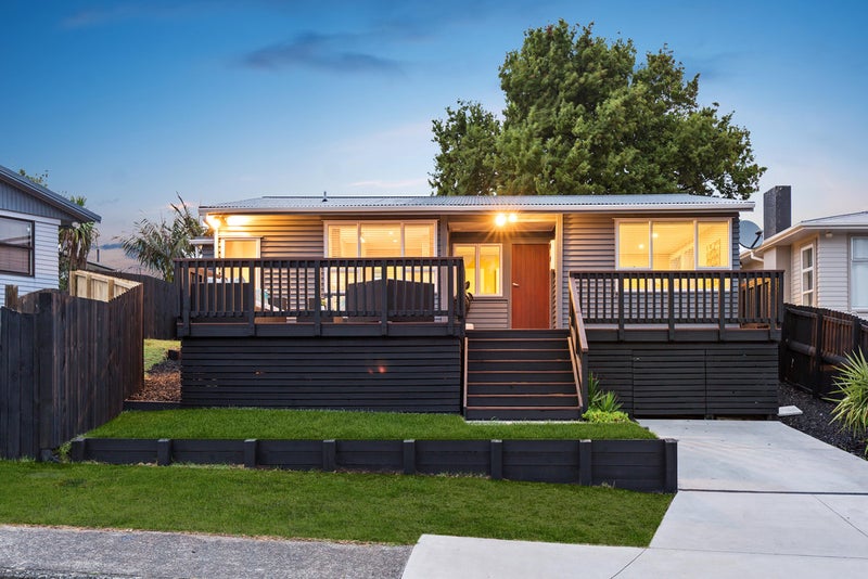 2 Melba Street, Beach Haven, Auckland - Carousel 2
