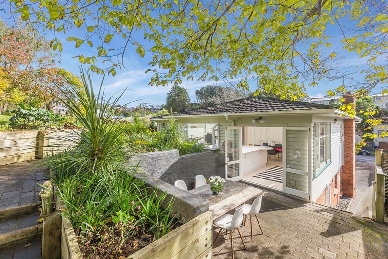 49 Southern Cross Road, Kohimarama, Auckland - Carousel 1