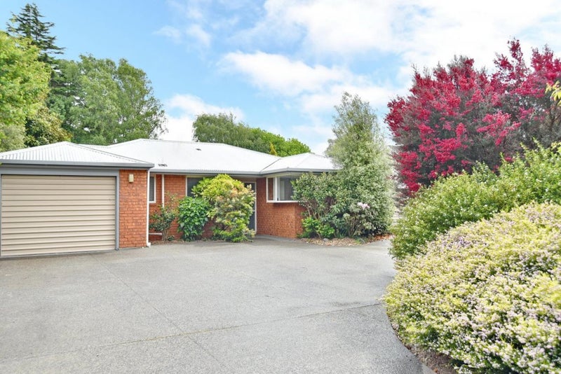 1/118 Aorangi Road, Bryndwr, Christchurch - Carousel 1