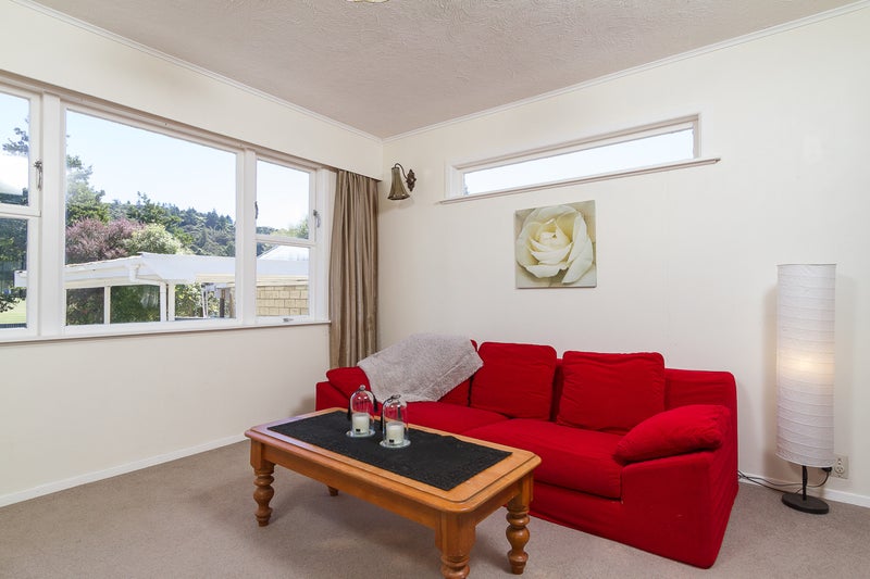 248 Stokes Valley Road, Stokes Valley, Lower Hutt - Carousel 2