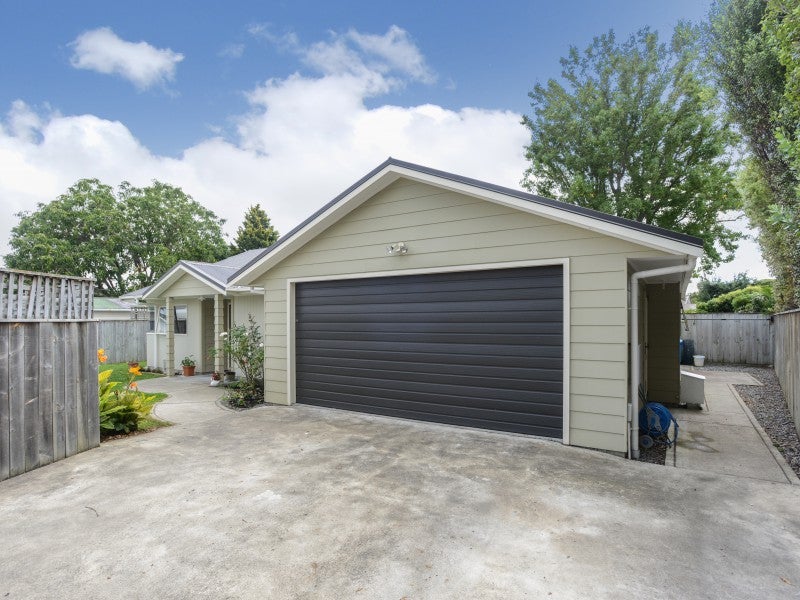 109A Murdoch Road West, Raureka, Hastings - Carousel 1