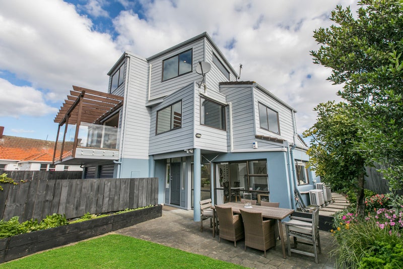 46A Te Arawa Street, Orakei, Auckland - Carousel 1