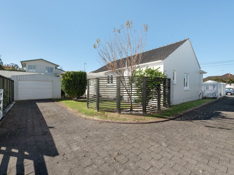 9 Bernard Street, Tauranga South, Tauranga - Carousel 16