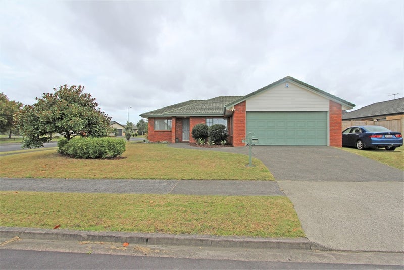 27 Sandwick Drive, Weymouth, Auckland - Carousel 1