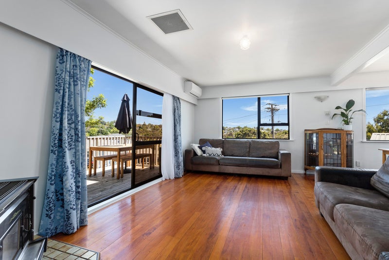 7A Lex Avenue, Green Bay, Auckland - Carousel 2