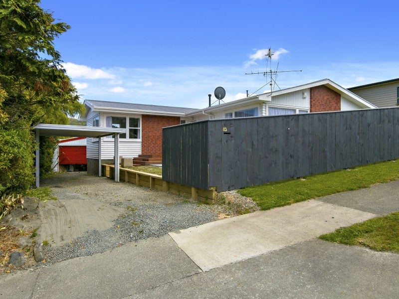 83 Major Drive, Kelson, Lower Hutt - Carousel 11