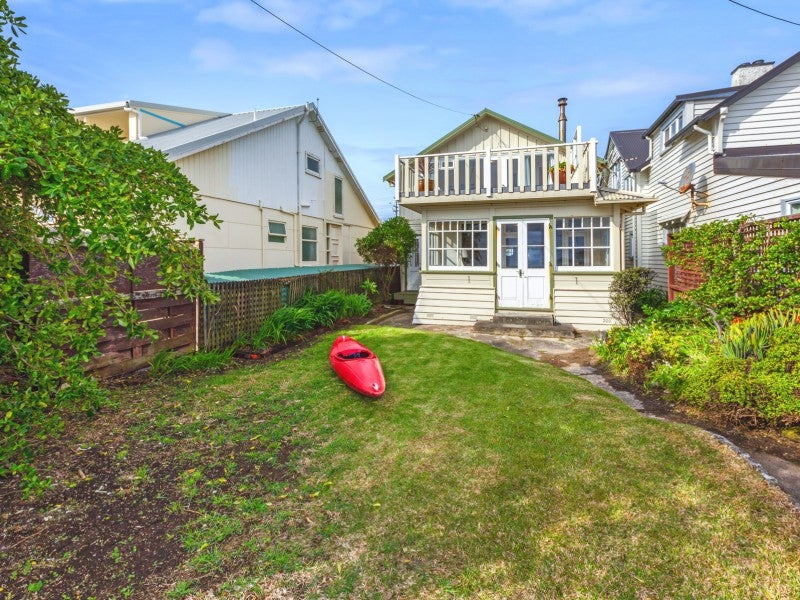 30 Steyne Avenue, Plimmerton, Porirua - Carousel 2