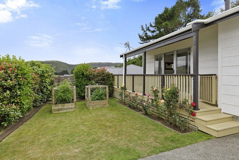 21 Invercargill Drive, Kelson, Lower Hutt - Carousel 17
