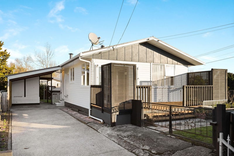 2 Mabian Crescent, Deanwell, Hamilton - Carousel 2