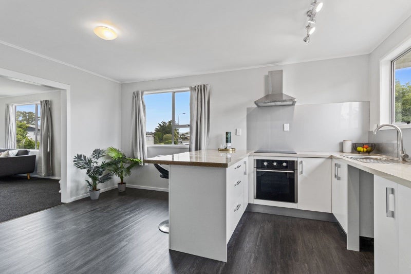 31 Hyde Avenue, Nawton, Hamilton - Carousel 1