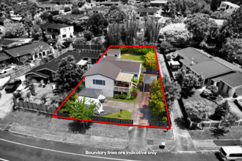 80 John Downs Drive, Browns Bay, Auckland - Carousel 1