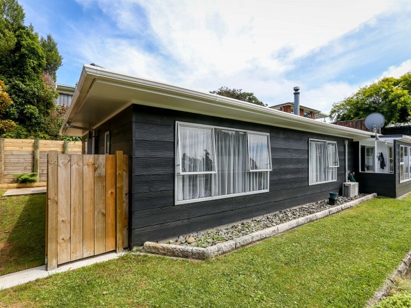 6A Brierley Place, Marfell, New Plymouth - Carousel 26