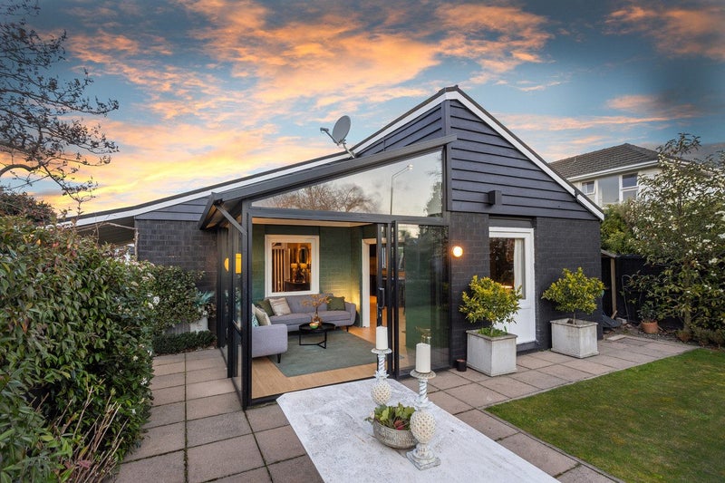 110 Idris Road, Bryndwr, Christchurch - Carousel 2