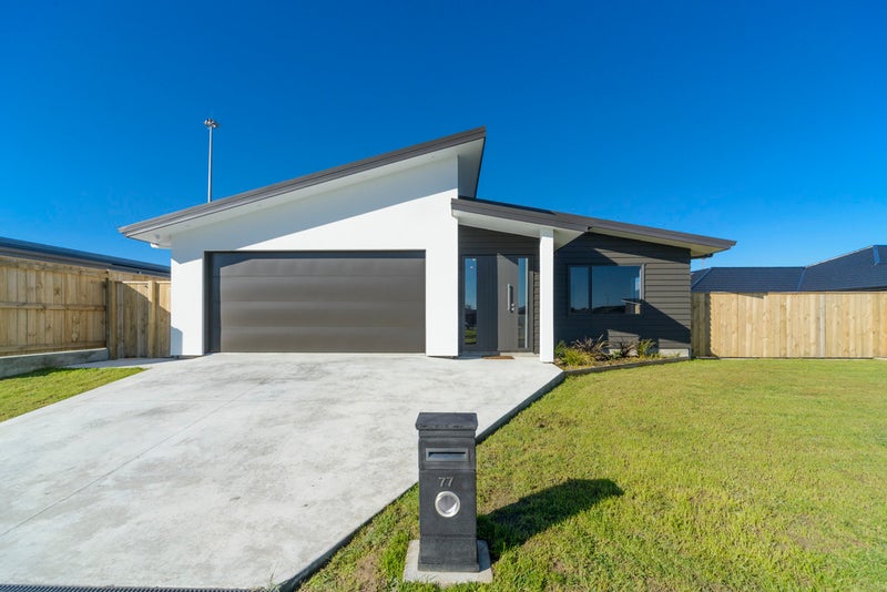 77 Balrickard Way, Milson, Palmerston North - Carousel 1