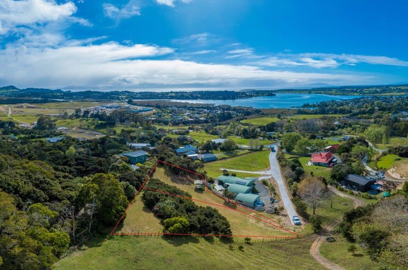 2 Pukeora Way, Mangawhai, Mangawhai - Carousel 1
