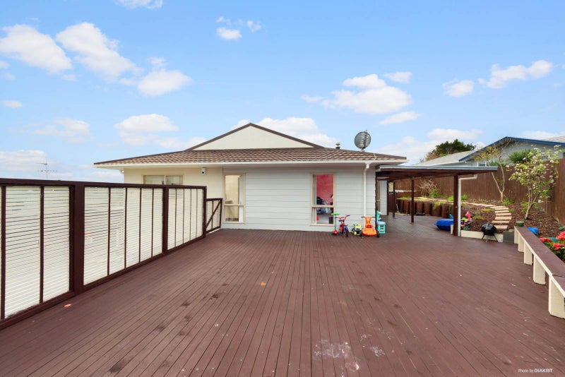 1/49 Sungrove Rise, Sunnyvale, Auckland - Carousel 2