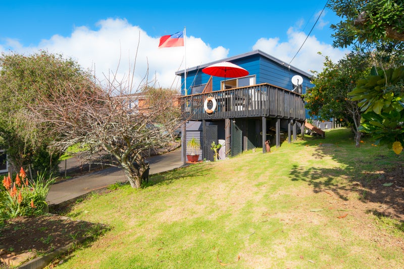 31 Holiday Road, Stanmore Bay, Whangaparaoa - Carousel 2