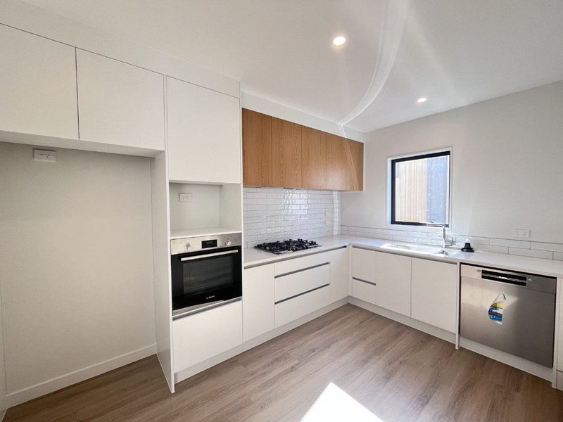 17 Monstedt Terrace, Windsor Park, Auckland - Carousel 2