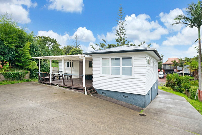 27 Kohekohe Street, New Lynn, Auckland - Carousel 2