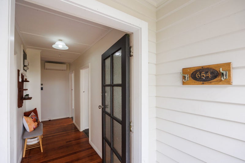 654 Featherston Street, Roslyn, Palmerston North - Carousel 2