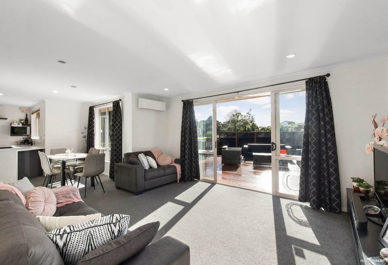 20A Taranui Place, Henderson, Auckland - Carousel 2