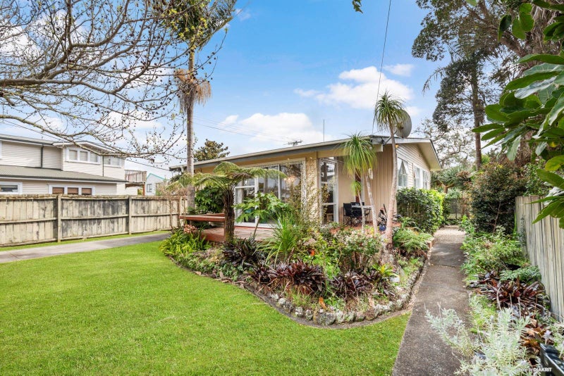 58 Rambler Crescent, Beach Haven, Auckland - Carousel 1
