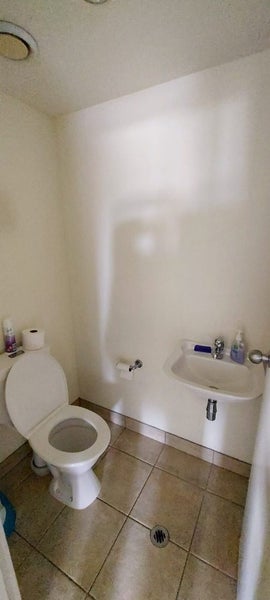4H/10 Crown Lynn Place, New Lynn, Auckland - Carousel 12