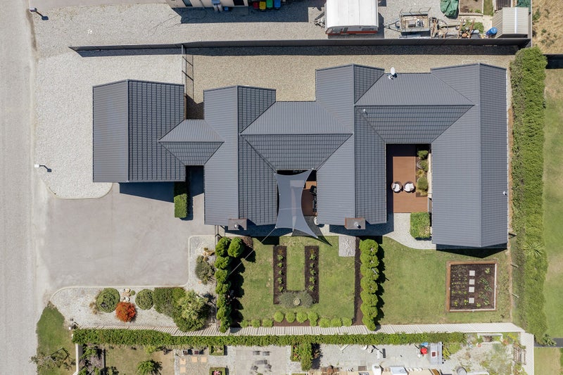 12 Ethereal Crescent, Mount Pisa - Carousel 2