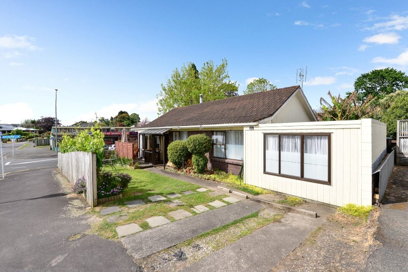 120 Clyde Street, Hamilton East, Hamilton - Carousel 2