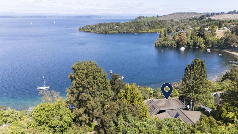 838 Wily Terrace, Acacia Bay, Taupo - Carousel 1
