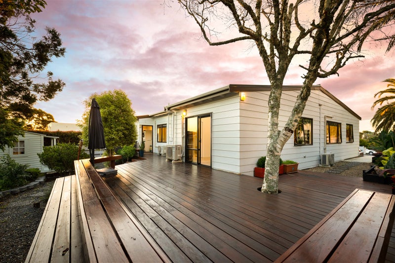 2/23 MONTGOMERY AVE, Rothesay Bay, Auckland - Carousel 2