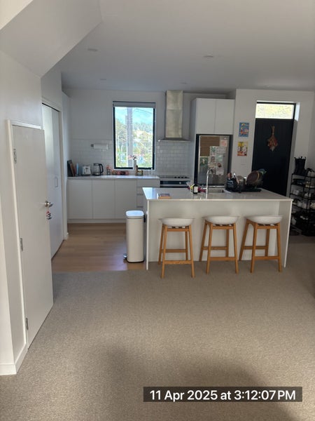 2/210 Karori Road, Karori, Wellington - Carousel 2