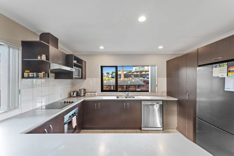 2 Goh Place, Manurewa, Auckland - Carousel 2