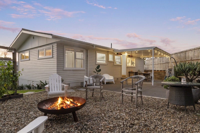 366 Waihi Road, Judea, Tauranga - Carousel 1