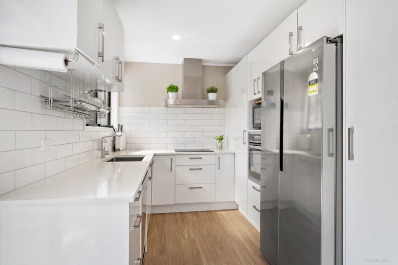 26 West Harbour Drive, West Harbour, Auckland - Carousel 2