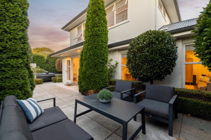 1/58 Office Road, Merivale, Christchurch - Carousel 1