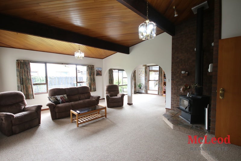 10 Burton Place, Allenton, Ashburton - Carousel 2
