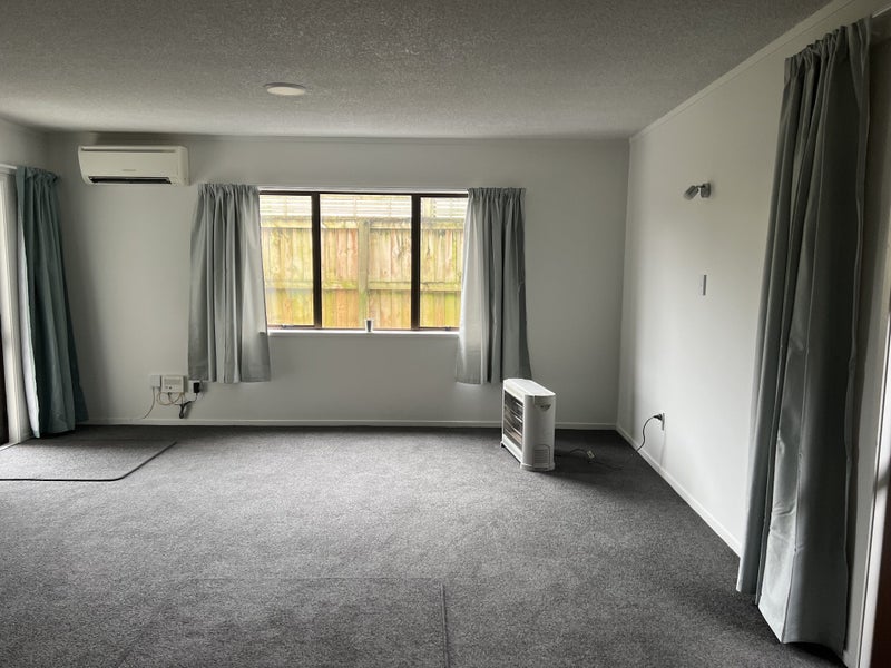 11 Union Street, Claudelands, Hamilton - Carousel 1