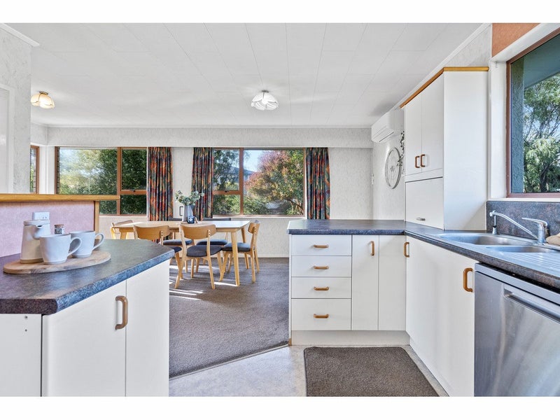 9 Elm Crescent, Gladstone, Invercargill - Carousel 2