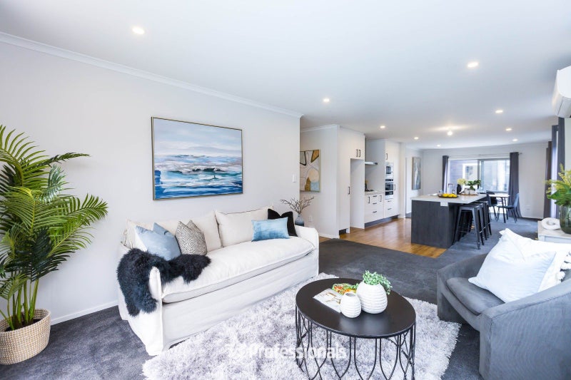 11 Te Kaeaea Crescent, Wallaceville, Upper Hutt - Carousel 1