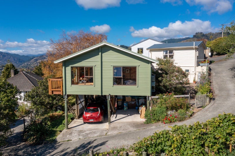 19 Matipo Terrace, Toi Toi, Nelson - Carousel 2