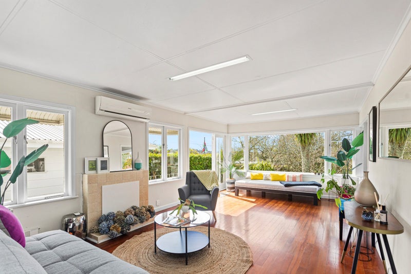 1/259 Royal Road, Massey, Auckland - Carousel 1