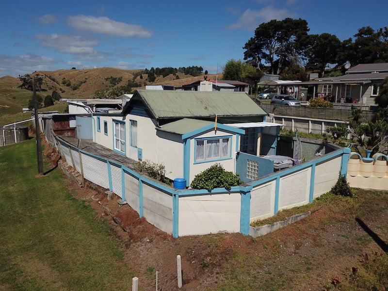 13 John Avenue, Pukemiro - Carousel 1